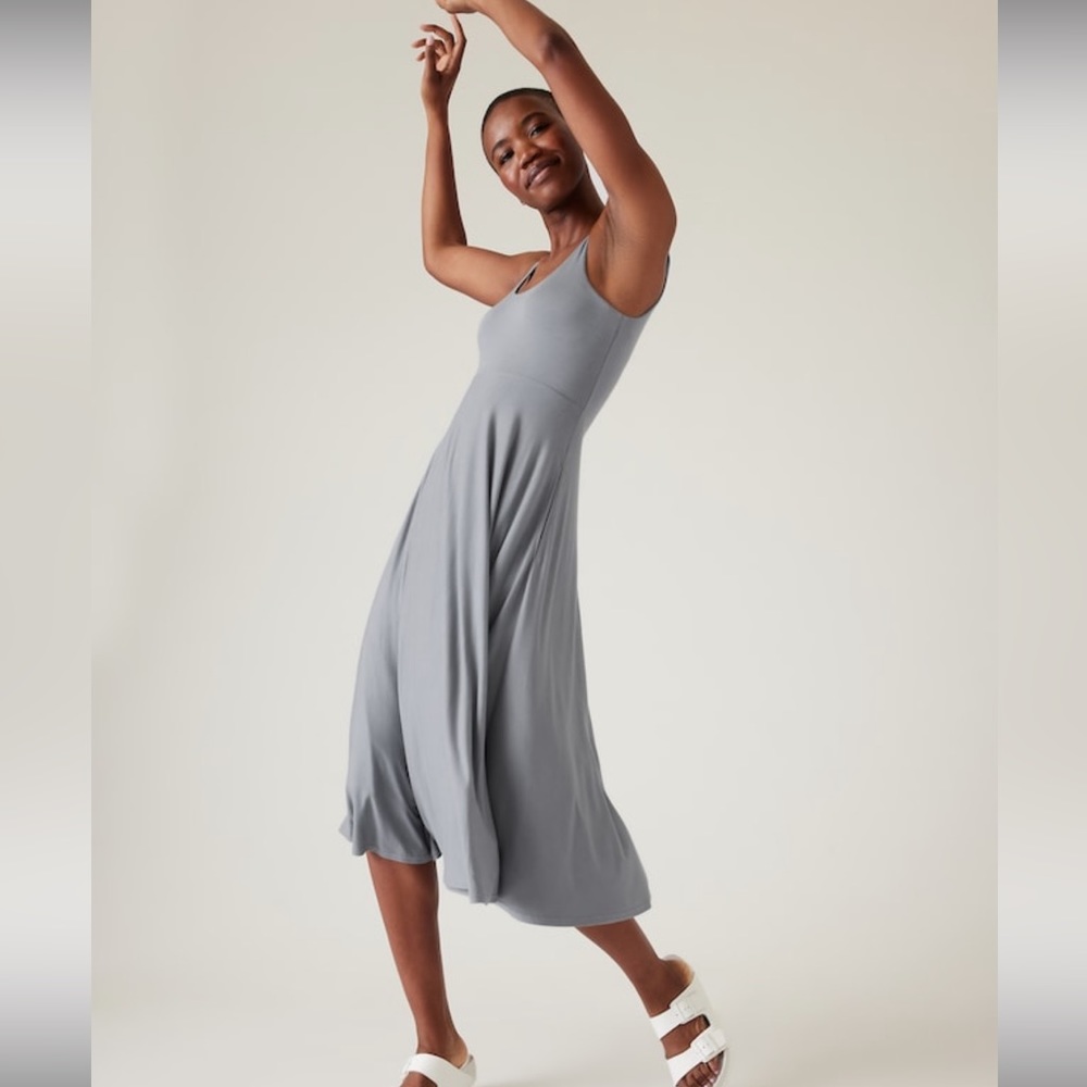 Athleta Santorini Light Gray/Blue Swing Midi Dress